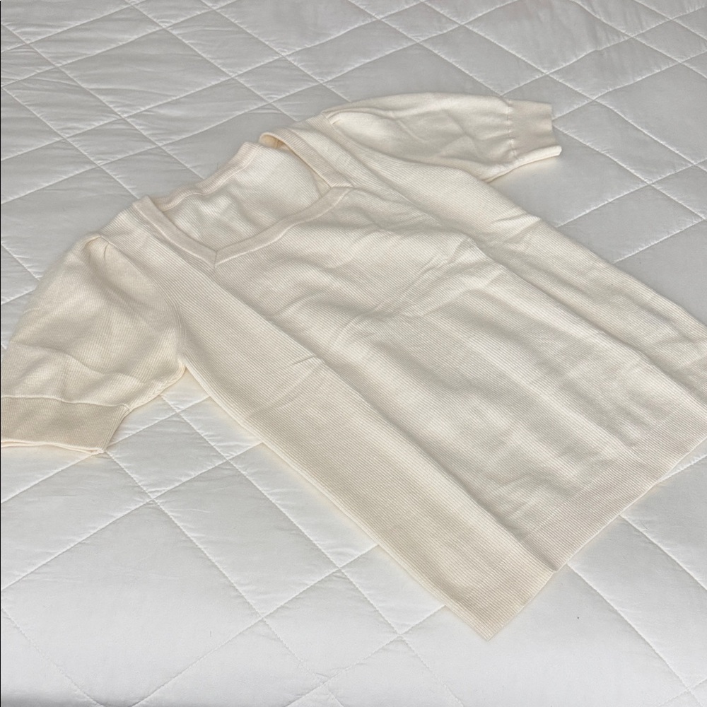 NWOT Lightweight Cap Sleeve Sweater